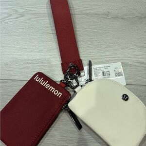Lululemon dual pouch wristlet